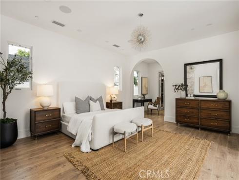 375 Santa Isabel Avenue, Newport Beach, CA