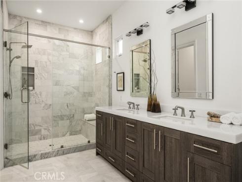 375 Santa Isabel Avenue, Newport Beach, CA