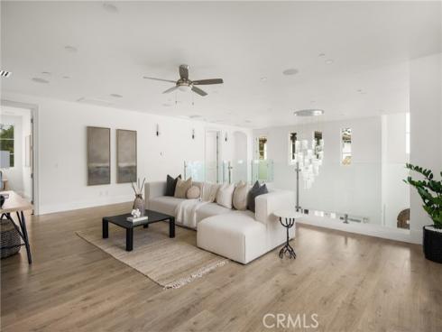 375 Santa Isabel Avenue, Newport Beach, CA