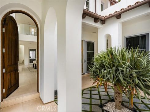 375 Santa Isabel Avenue, Newport Beach, CA