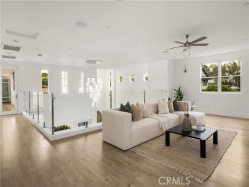 375 Santa Isabel Avenue, Newport Beach, CA