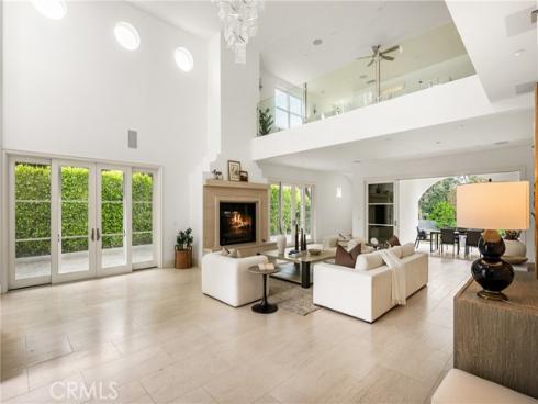 375 Santa Isabel Avenue, Newport Beach, CA