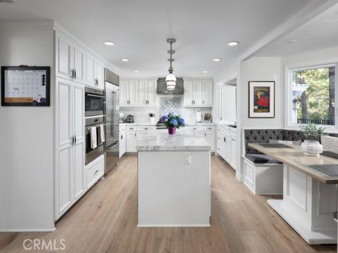 5 Vienna , Newport Beach, CA