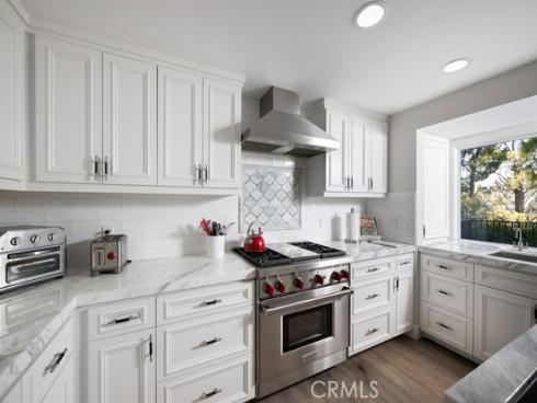 5 Vienna , Newport Beach, CA