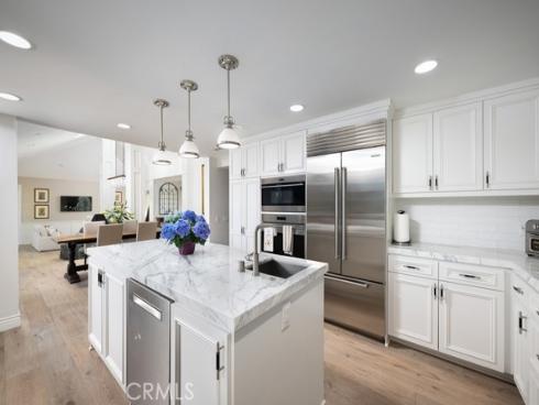 5 Vienna , Newport Beach, CA