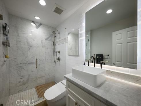 5 Vienna , Newport Beach, CA