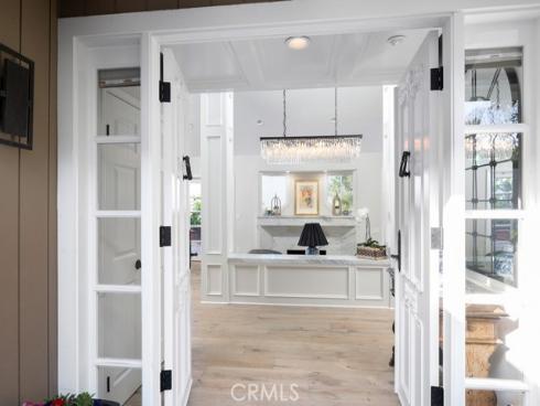 5 Vienna , Newport Beach, CA