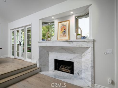 5 Vienna , Newport Beach, CA