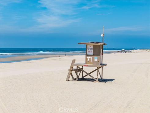 7008 W Oceanfront  , Newport Beach, CA