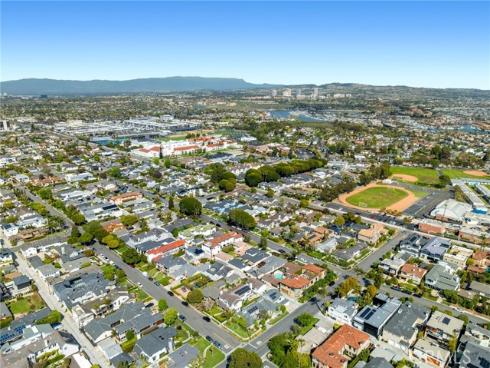 400 Aliso Avenue, Newport Beach, CA