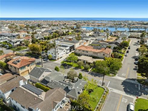 400 Aliso Avenue, Newport Beach, CA