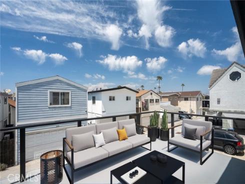 207 28th Street, Newport Beach, CA