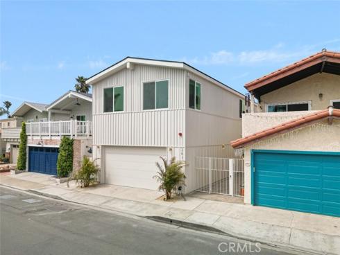 207 Canal Street, Newport Beach, CA