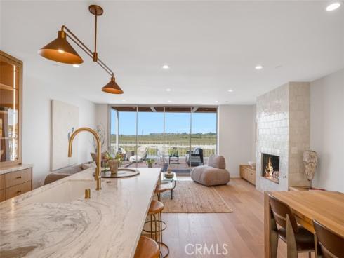 207 Canal Street, Newport Beach, CA