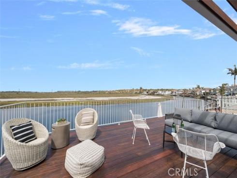 207 Canal Street, Newport Beach, CA