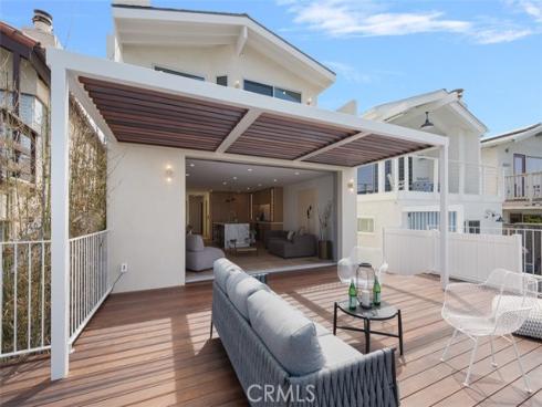 207 Canal Street, Newport Beach, CA