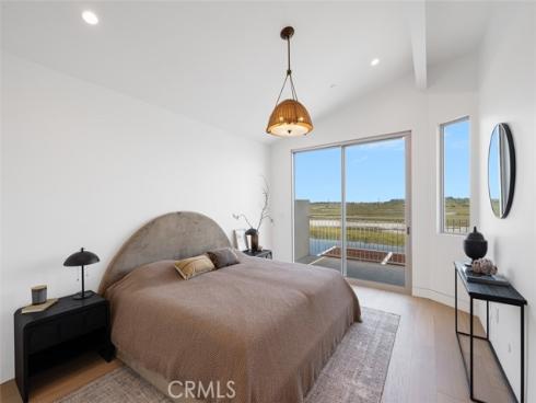 207 Canal Street, Newport Beach, CA