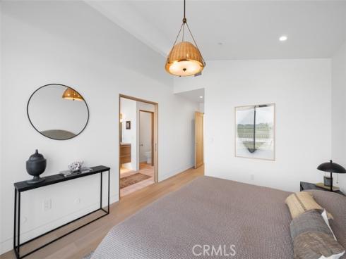 207 Canal Street, Newport Beach, CA