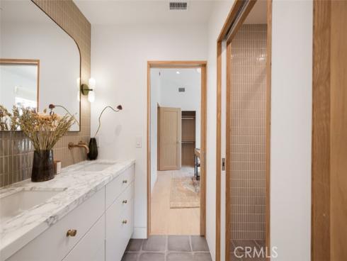 207 Canal Street, Newport Beach, CA