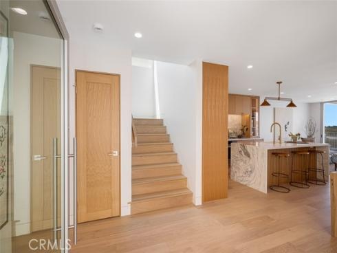 207 Canal Street, Newport Beach, CA