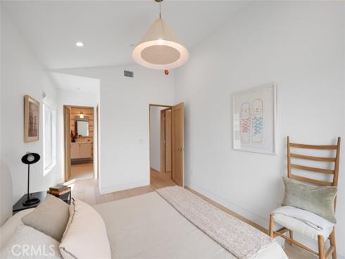 207 Canal Street, Newport Beach, CA