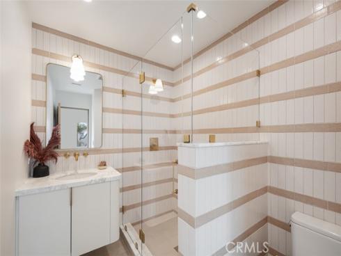 207 Canal Street, Newport Beach, CA