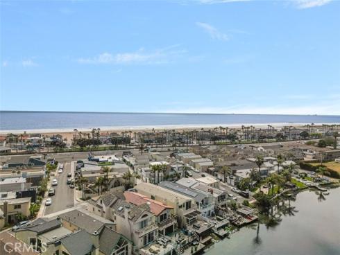 207 Canal Street, Newport Beach, CA