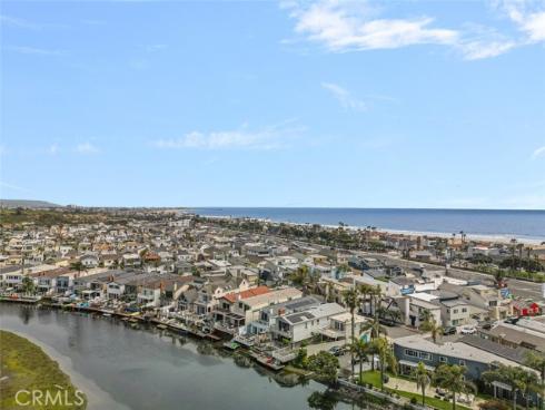 207 Canal Street, Newport Beach, CA