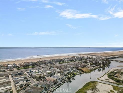 207 Canal Street, Newport Beach, CA