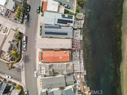 207 Canal Street, Newport Beach, CA