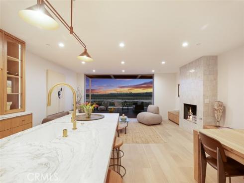 207 Canal Street, Newport Beach, CA