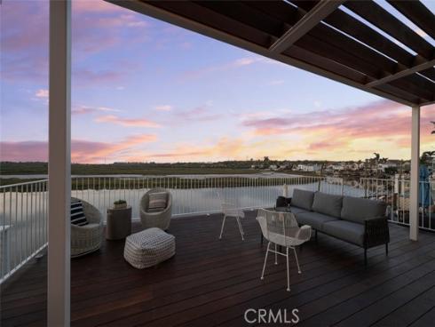 207 Canal Street, Newport Beach, CA