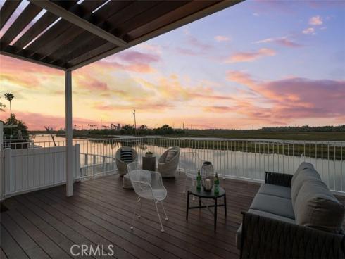 207 Canal Street, Newport Beach, CA