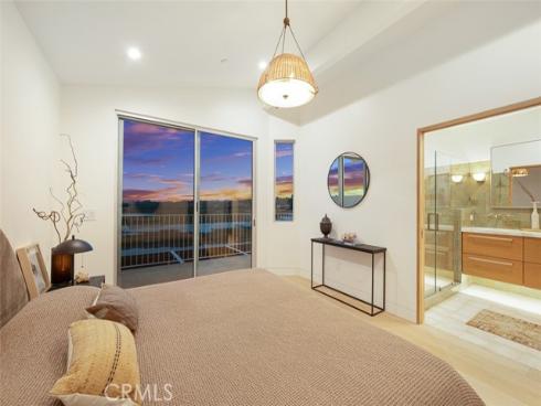 207 Canal Street, Newport Beach, CA