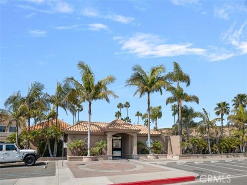 207 Canal Street, Newport Beach, CA