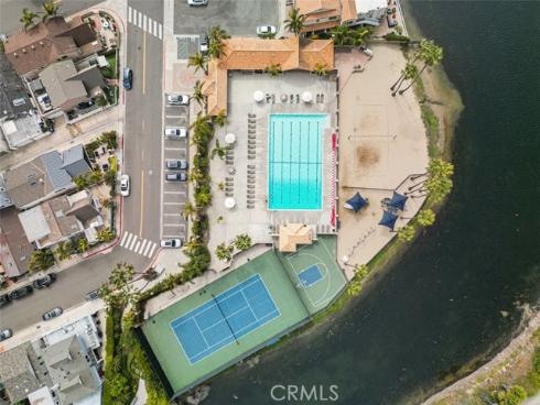 207 Canal Street, Newport Beach, CA