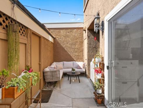 30 Starfish 14 Court, Newport Beach, CA