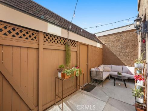 30 Starfish 14 Court, Newport Beach, CA