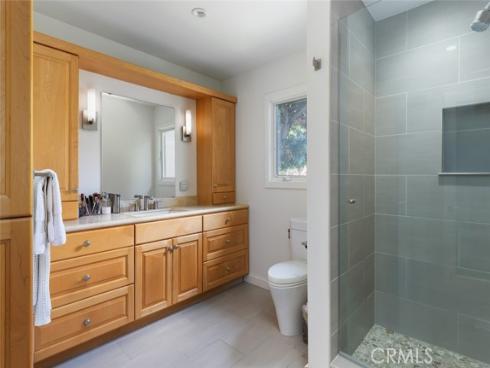 2516 Vista Baya , Newport Beach, CA