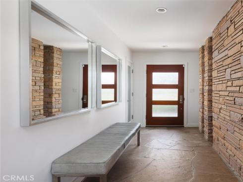 2516 Vista Baya , Newport Beach, CA