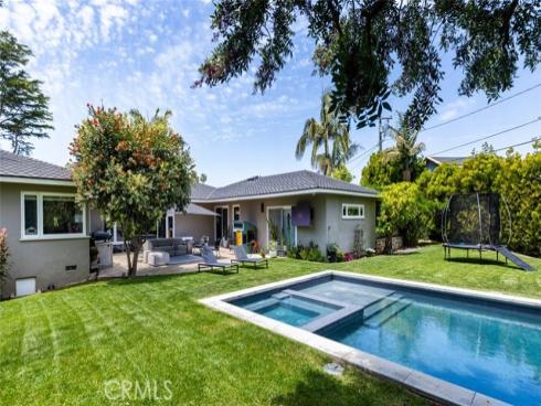 2516 Vista Baya , Newport Beach, CA