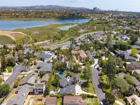 2516 Vista Baya , Newport Beach, CA