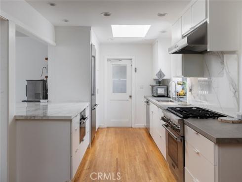 2516 Vista Baya , Newport Beach, CA