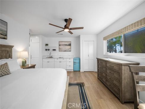 700 E Oceanfront , Newport Beach, CA