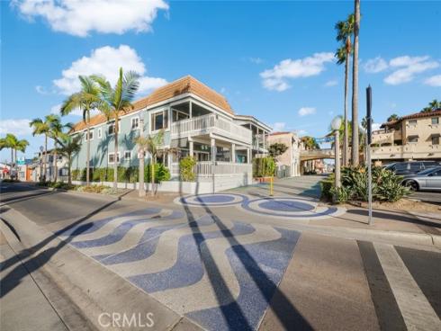 700 E Oceanfront  , Newport Beach, CA