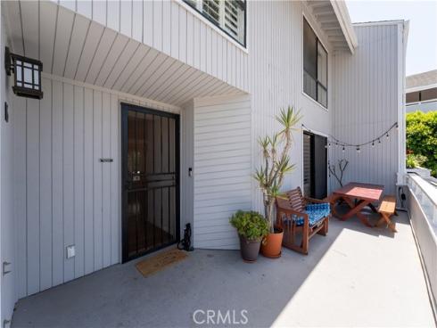 16 Barlovento 2 Court, Newport Beach, CA