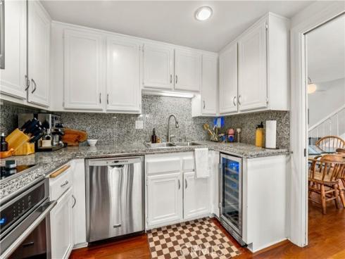 16 Barlovento 2 Court, Newport Beach, CA