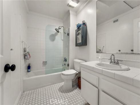 16 Barlovento 2 Court, Newport Beach, CA