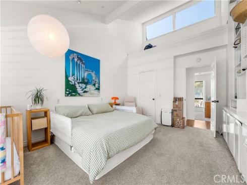 16 Barlovento 2 Court, Newport Beach, CA