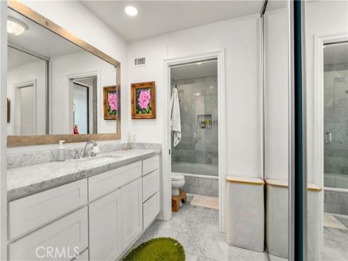 16 Barlovento 2 Court, Newport Beach, CA